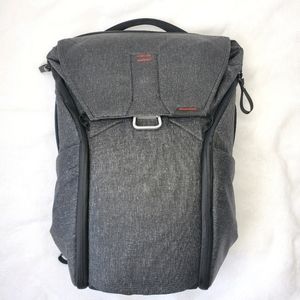 Peak Design Everyday Backpack V1 20L NWOT Charcoal